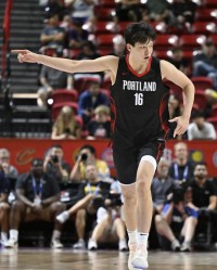 苏群：比卢普斯看重杨瀚森的全面发挥 让他想起了老萨博尼斯