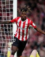 世体：巴萨怀疑尼科经纪人和哥哥阻挠转会，球员边聊骚边谈续约